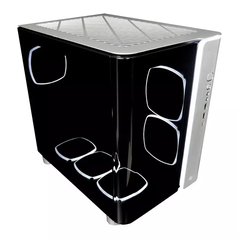 Silver Gaming PC (Ultra 7 265K, 32 GB DDR5 RAM, RTX 4070 Ti Super 16GB GPU)